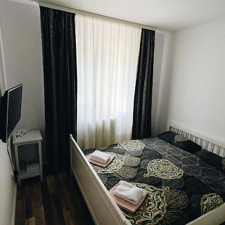 Ferienwohnung Apartament Marco Baia Mare Exterior foto